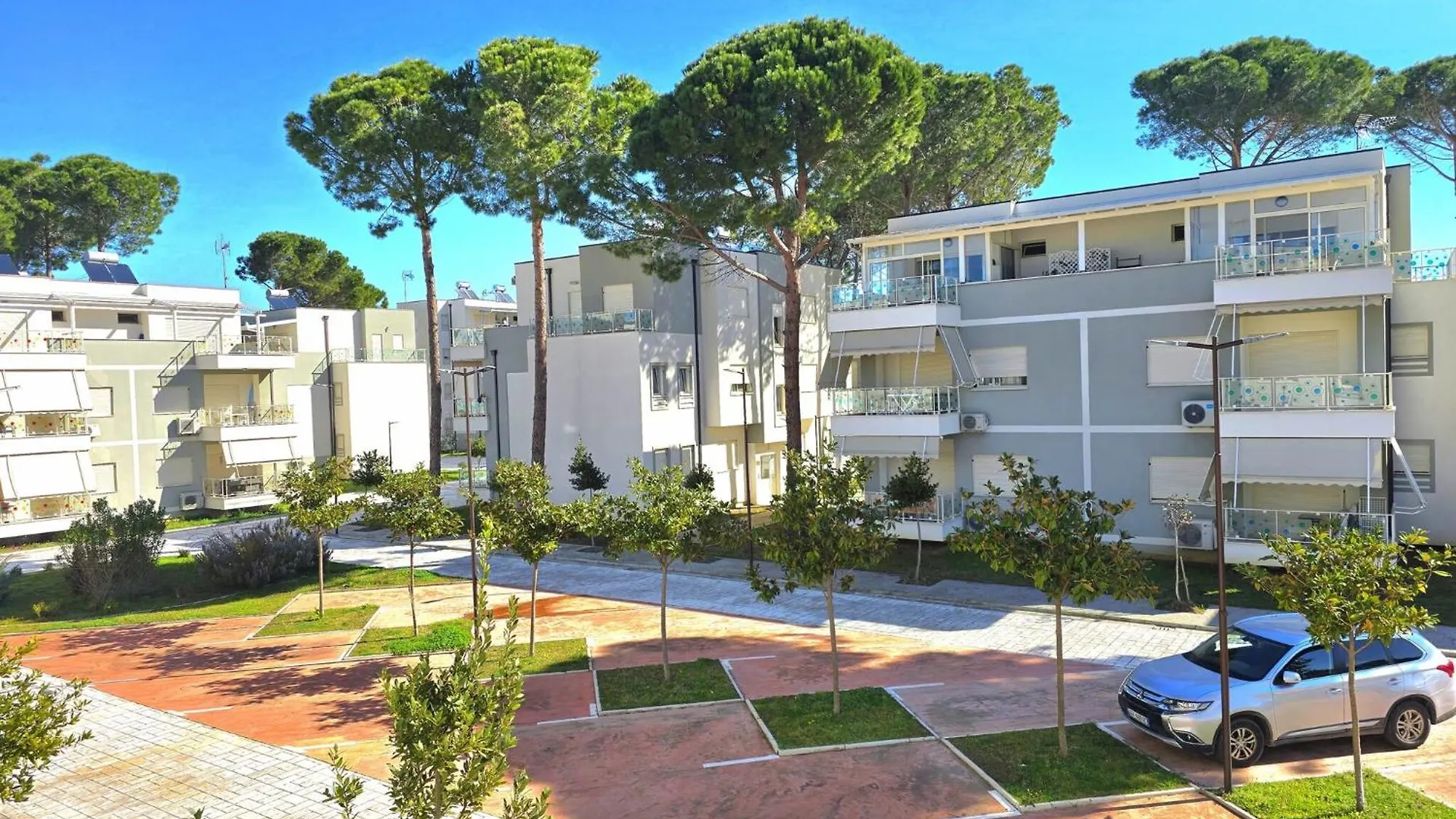 Staycation Goals Bright & Breezy Apartment Polisi i Vogel Albanie